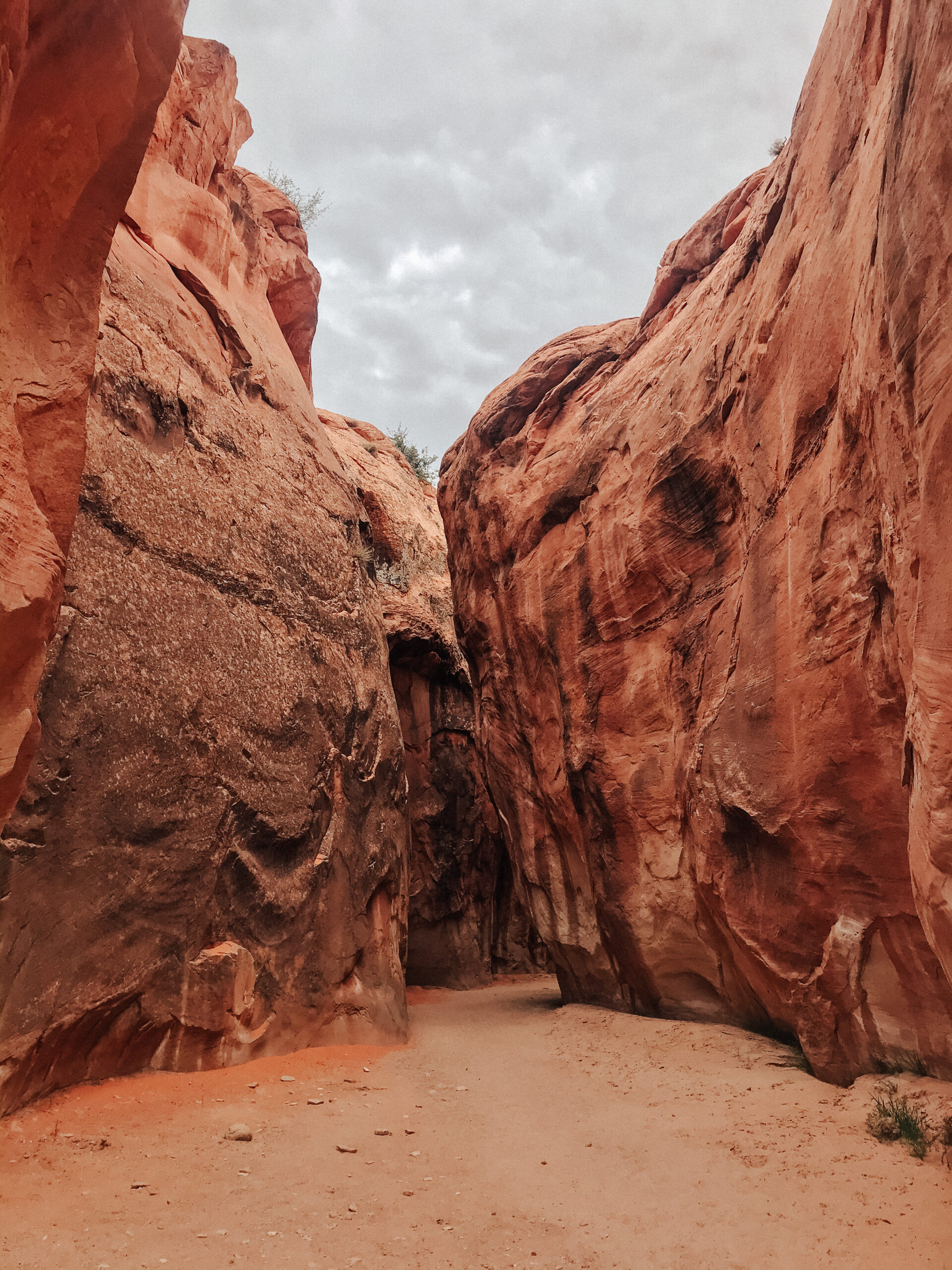 Hiking Peek-a-boo and Spooky Gulch Slot canyons - Big World, Small ...